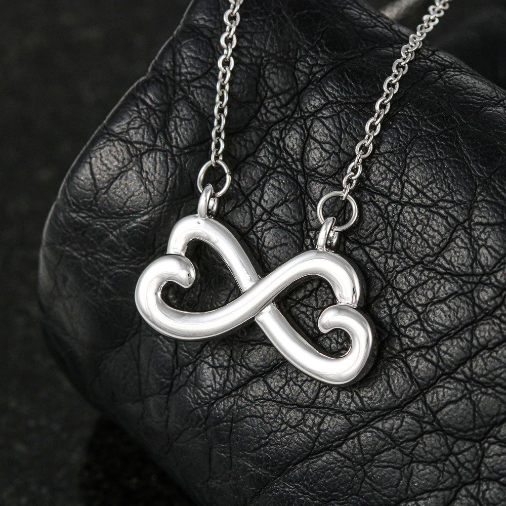 Interlocking Hearts Infinity Necklace – Romantic Gift for Wife or Girlfriend